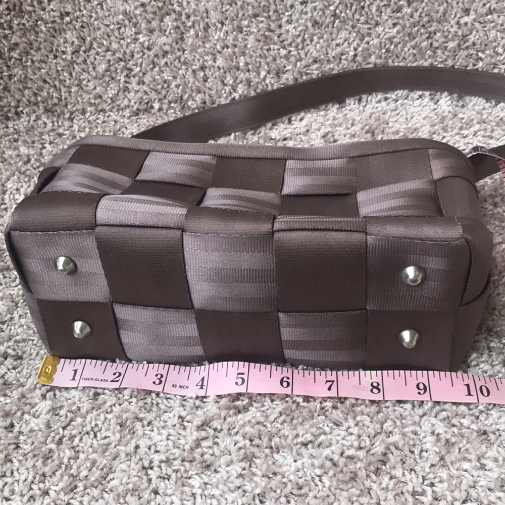 Harvey’s Tan The Original Seatbelt Bag - Picture 4 of 16